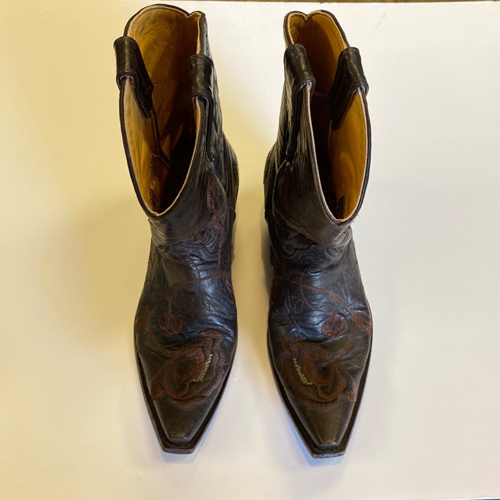 Old Gringo boots (Great condition) women’s size 8, Dark brown